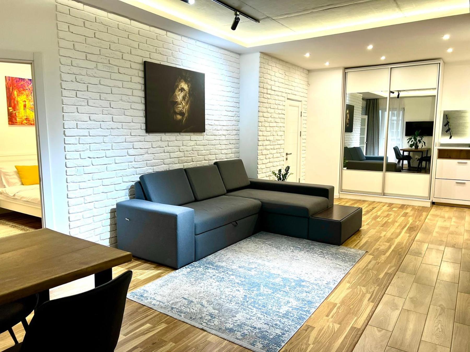Osapart Comfortable Apartment In A Complex Great Britain Lviv Luaran gambar